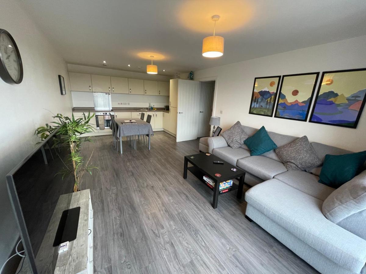 Balcony Marina Apartment With City Skyline Views - Free Secure Parking Manchester Eksteriør bilde