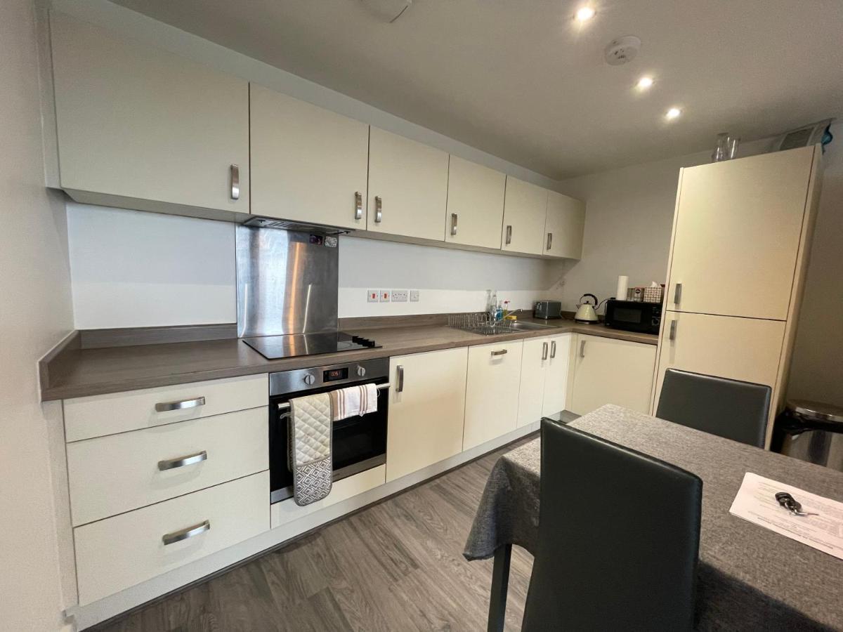 Balcony Marina Apartment With City Skyline Views - Free Secure Parking Manchester Eksteriør bilde