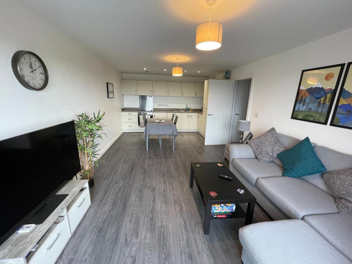 Balcony Marina Apartment With City Skyline Views - Free Secure Parking Manchester Eksteriør bilde